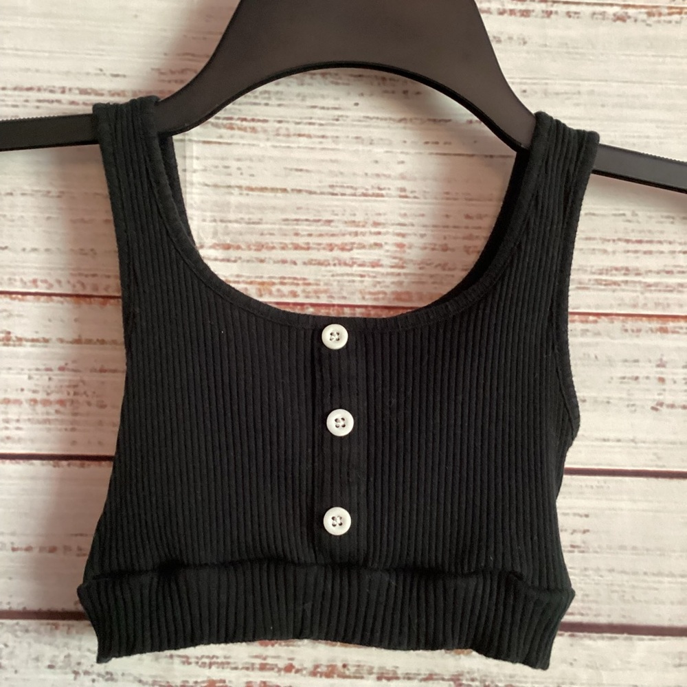 SHEIN Black Ribbed Tank Top with Buttons